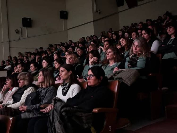 LA IMPORTANCIA DE LA INCLUSIONDE LOS NIÑOS Y ADOLESCENTES CON SINDROME DE TOURETTE