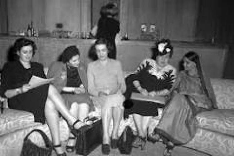 24 DE JUNIO: DIA DE LA MUJER EN LA DIPLOMACIA