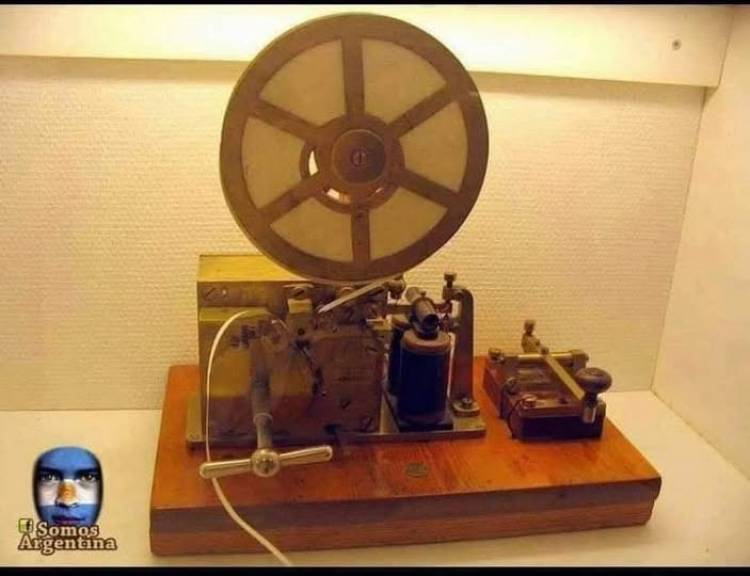 15 DE JULIO DE 1883: PRIMERA COMUNICACION TELEGRAFICA