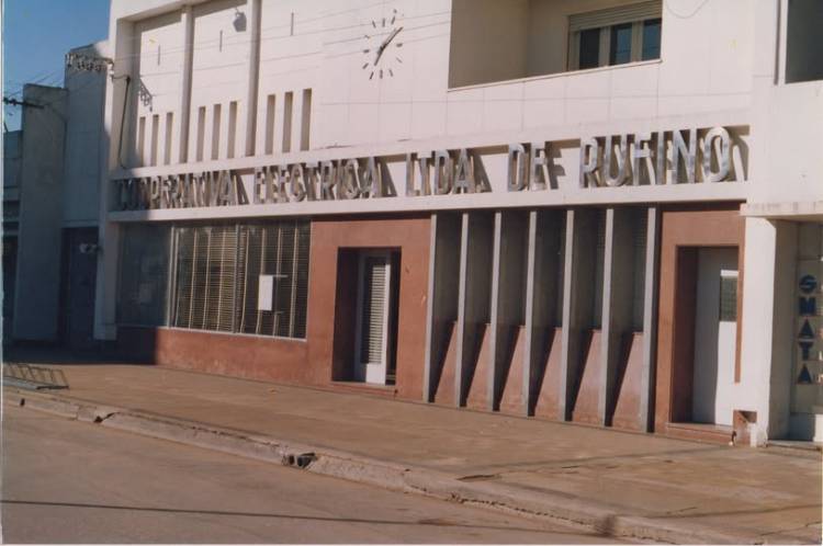 4 DE AGOSTO DE 2001: SERVICIO INTERNET DE CELR