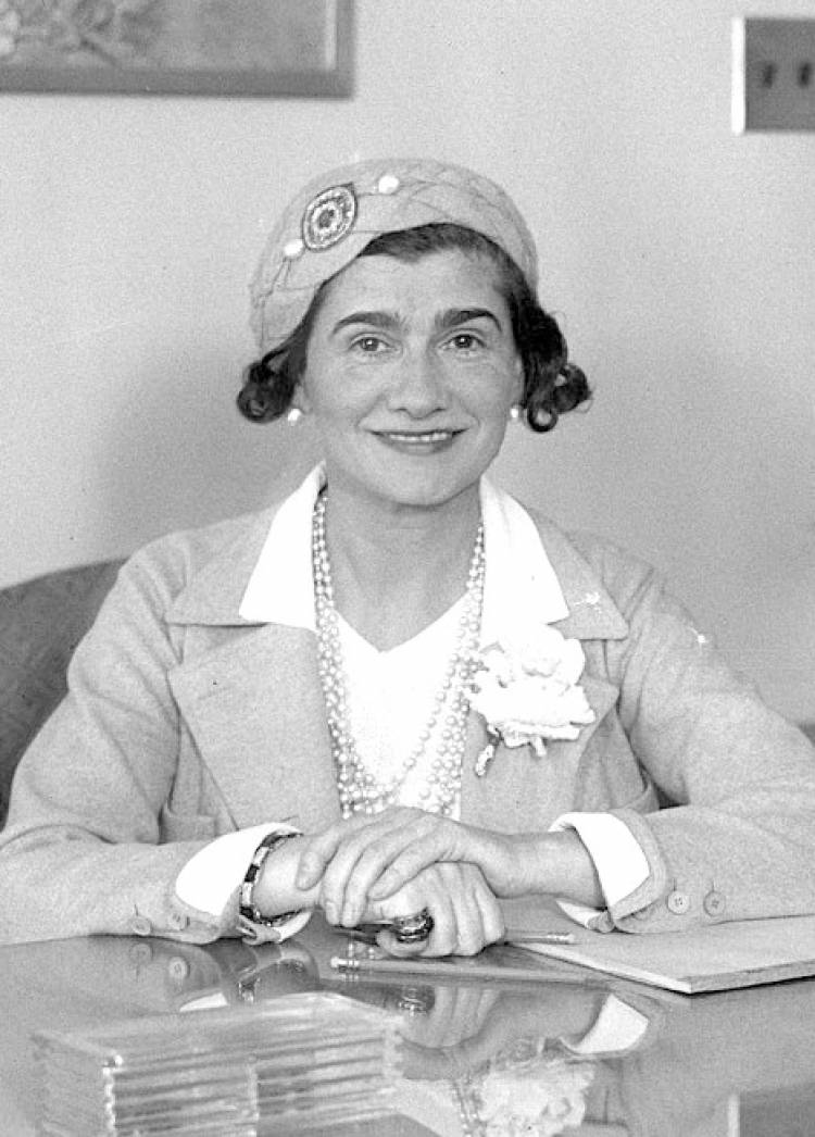 19 DE AGOSTO DE 1883: NACE COCO CHANEL
