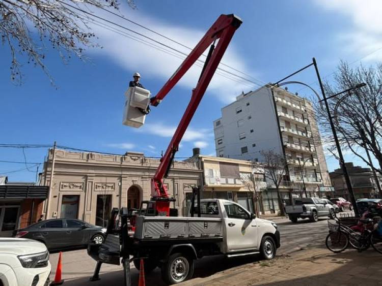 CELR:  NUEVO VEHICULO PARA SERVICIO DE REDES DE LA COOPERATIVA ELECTRICA