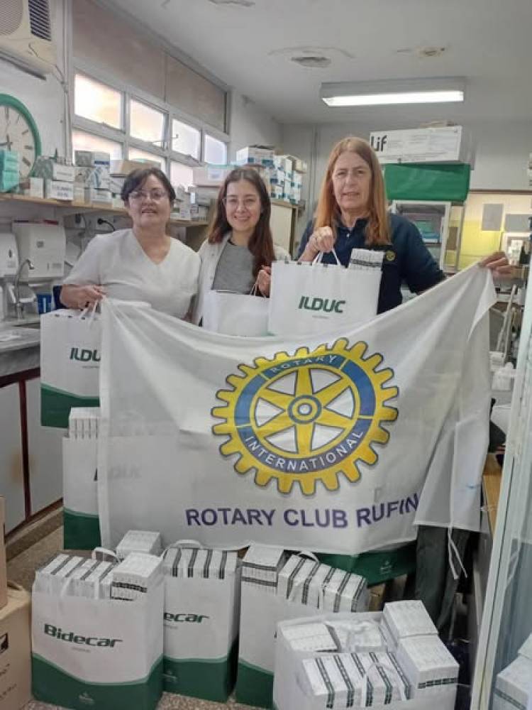 ROTARY CLUB RUFINO RECIBE DONACION DE MEDICAMENTOS