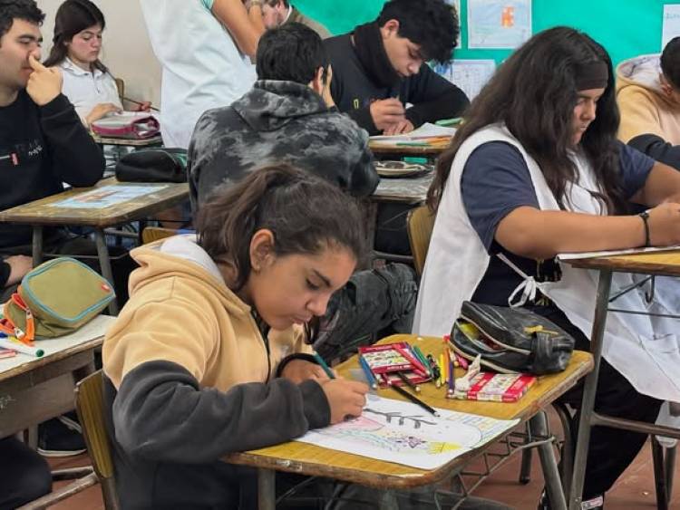 CONCURSO DE DIBUJA EN 2070