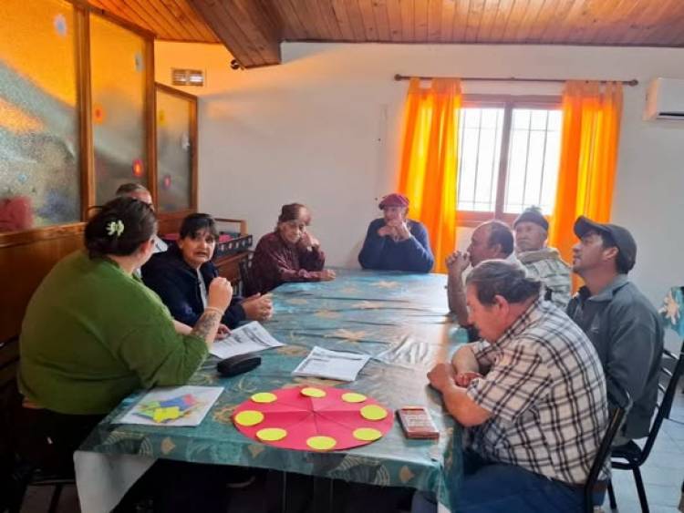 TALLERES EN EL HOGAR DE DIA