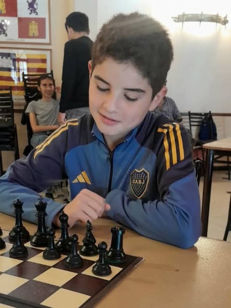 ENCUENTRO DE AJEDREZ EN VENADO TUERTO