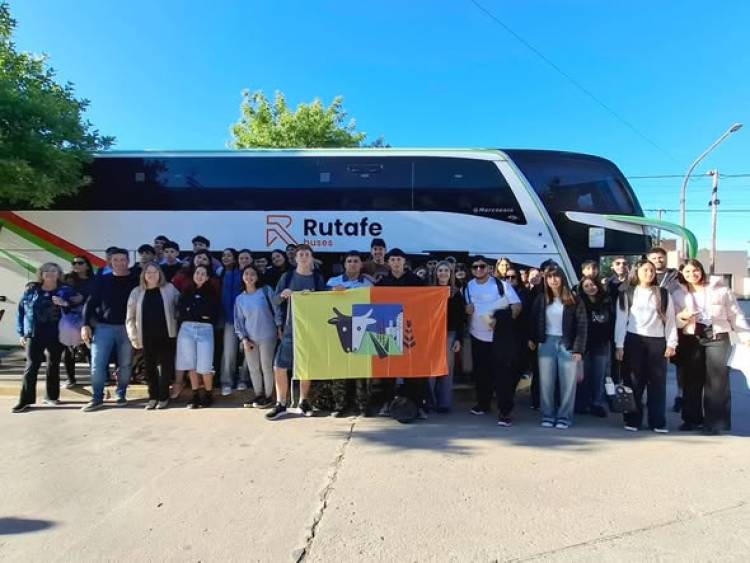 ALUMNOS RUFINENSES RUMBO S "SEMBRANDO EMPRESARIOS 2025"