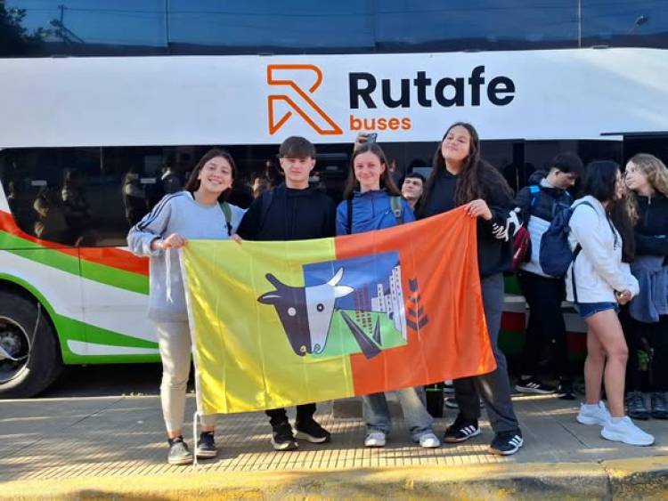 ALUMNOS RUFINENSES RUMBO S "SEMBRANDO EMPRESARIOS 2025"