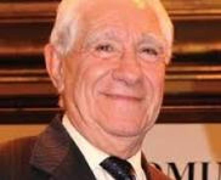 20 DE NOVIEMBRE DE 1934; NACE ENRIQUE MACAYA MARQUEZ