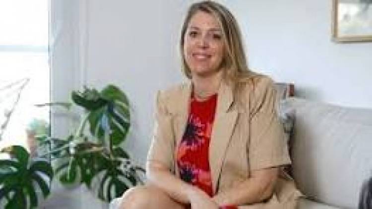 28 DE NOVIEMBRE DE 1976: NACE LUCIA PUENZO