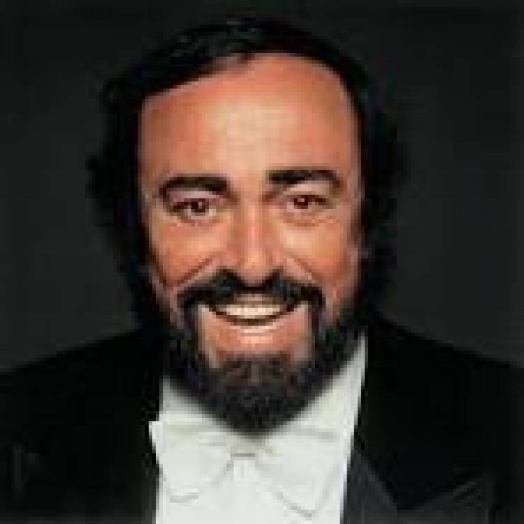 15 DE DICIEMBRE DE 1991: CONCIERTO DE LUCIANO PAVAROTTI