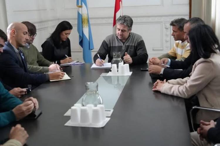SEGURIDAD: "FUE UNA BUENA REUNION"