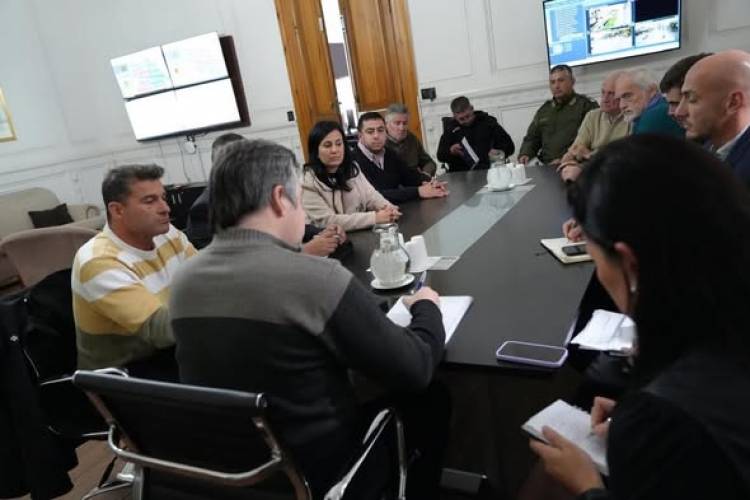 SEGURIDAD: "FUE UNA BUENA REUNION"